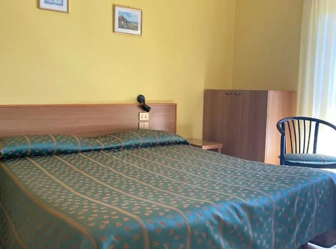 Del Fiume 3* カンノビオ